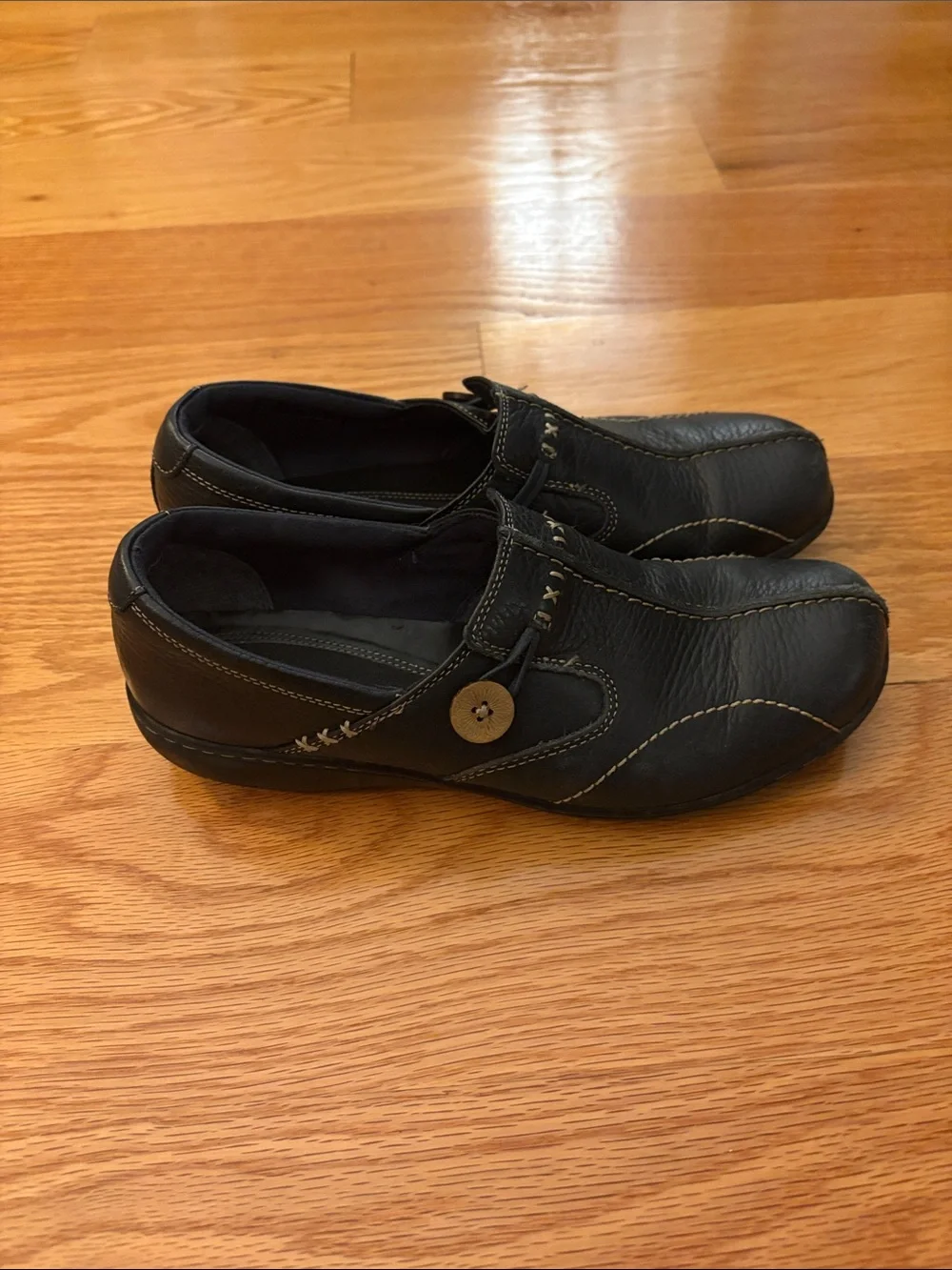Clarks Black Leather Slip-On Loafers with Contrast Stitching